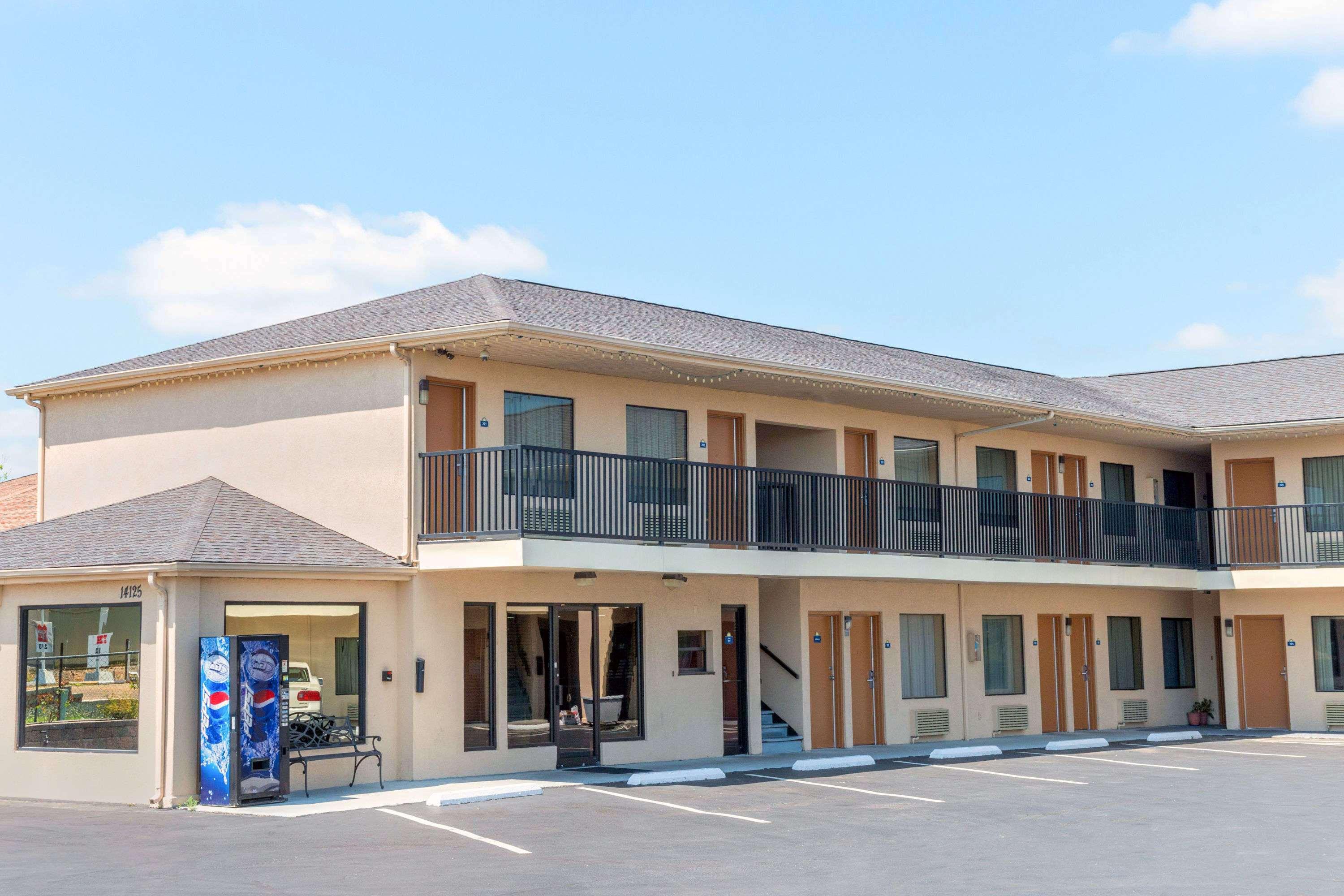 Days Inn By Wyndham St. Robert Waynesville/Ft. Leonard Wood Exterior foto